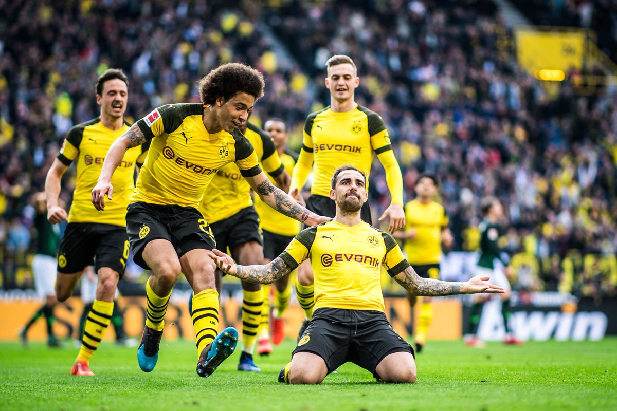 FtblPhotos's tweet photo. Paco Alcácer. #BVB [by Lukas Schulze]: https://t.co/beP6sJtKZp