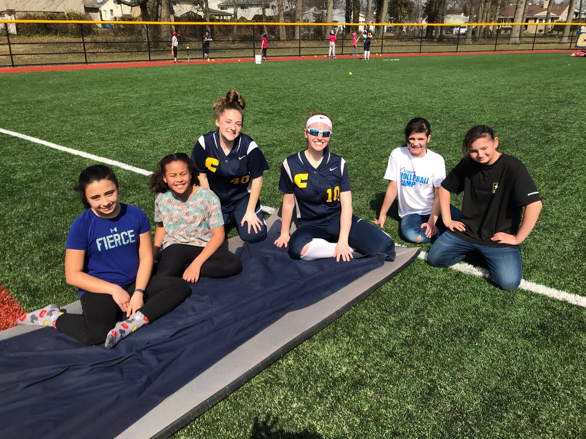 ColoniaSoftball's tweet photo. Taking a break from sliding practice!  CHS Softball 💙💛 ⁦@CGSL_⁩ https://t.co/9556tsvcHl