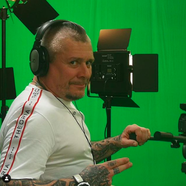 improveconnect's tweet photo. Voce storica di @Radio105, @MARTINKLEIN105 conduce @5element_tvshow insieme a @VismaraMartina: il nuovo programma di Sky ci porta in un vero e proprio viaggio alla scoperta dei protagonisti degli #actionsports più adrenalinici
#Improveconnect #5thelement #sky #improvemultimedia https://t.co/8z6vwmqx9p