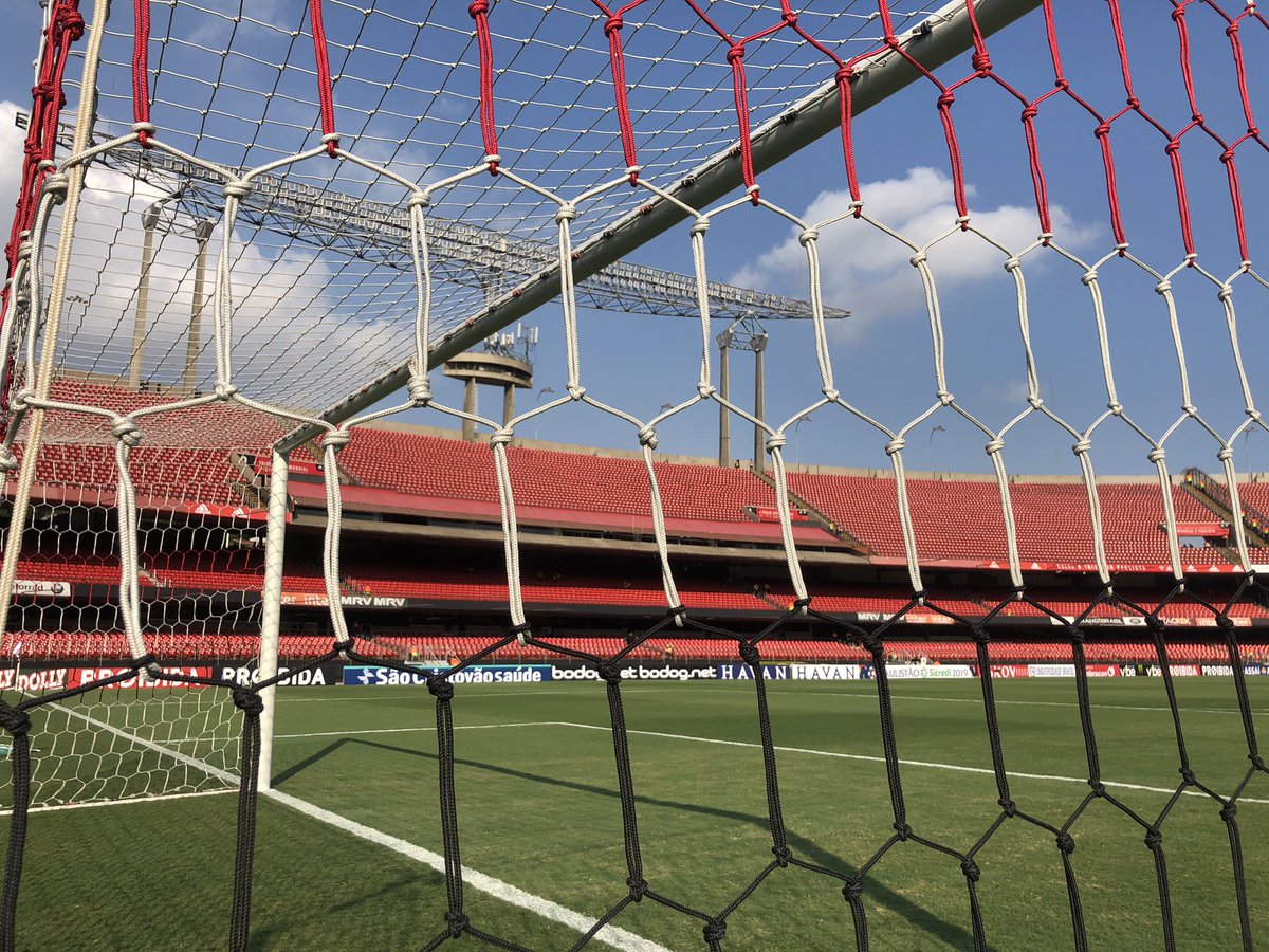 SaoPauloFC's tweet photo. É daqui a pouco! Aqui na nossa casa, São Paulo x Palmeiras, às 18h, pelas semifinais do Paulistão 🔥⚽️

Ainda há ingressos disponíveis: https://t.co/v6e4nAaXoI

#VamosSãoPaulo 🇾🇪 https://t.co/Sww95Ic262