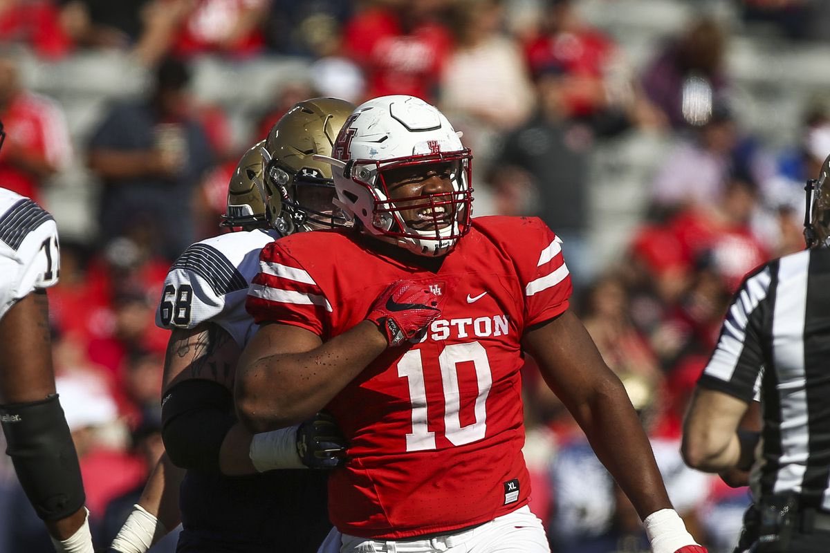 the_LB_Show's tweet photo. I totally forgot to post this yesterday but this weeks #unitoftheweek is DT Ed Oliver. At his Pro Day, Oliver ran a 40 as low as 4.71 and ran a short shuttle that compares to the likes of AB, DeSean Jackson, and Saquon Barkley. Side note, dude weighs 281 lbs! Congrats UNIT! https://t.co/I21ulKMFev