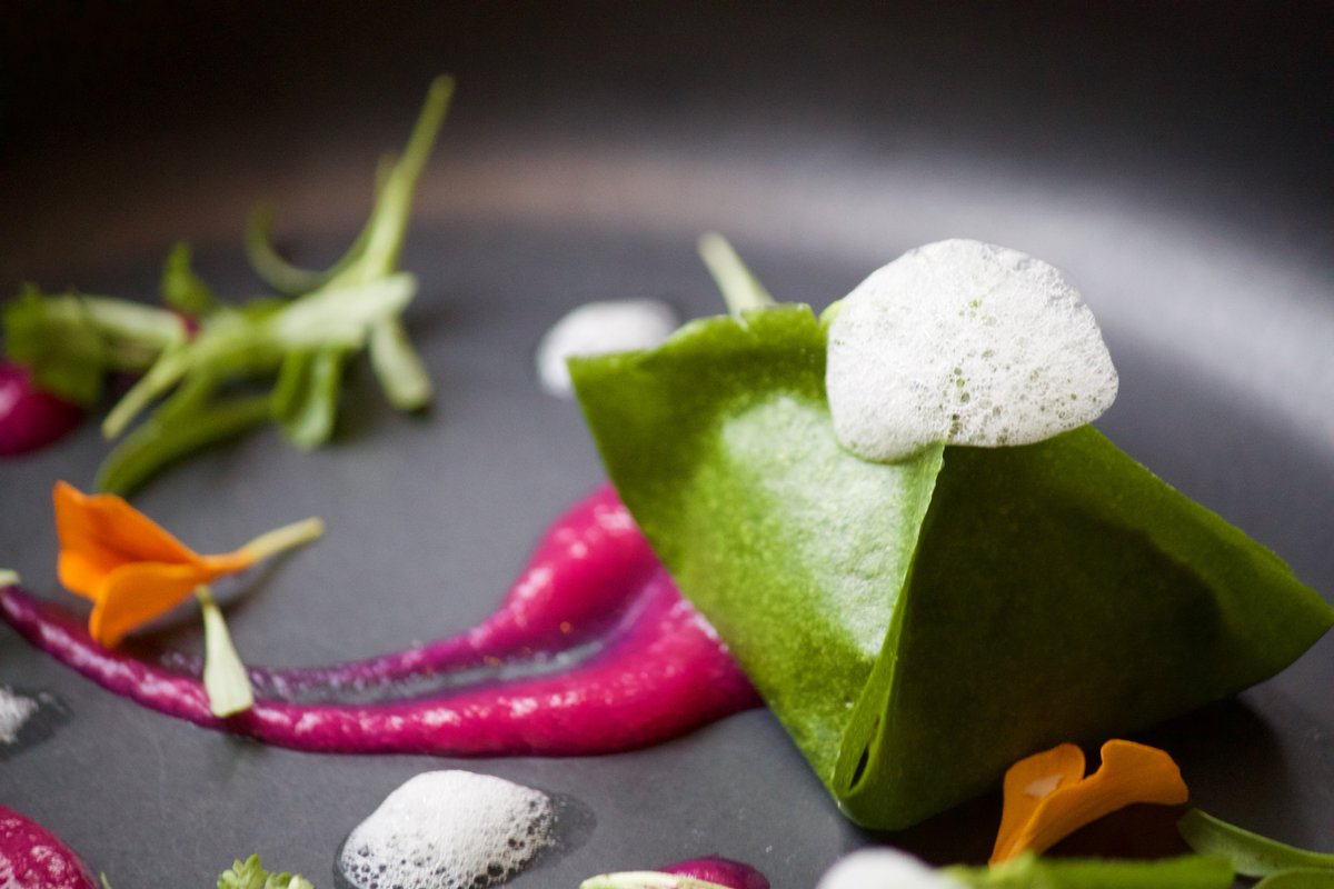 ALTHEAchicago's tweet photo. #Kimchi Dumpling. Let the nourishing begin. All day every day here on the 7th floor of @saks Michigan Avenue. #plantbased #raw #glutenfree #vegan #vegetarian #rawvegan #thefutureoffood #chicago #tastyfood #healthy #delicious #ginger #coconut #snacks #matthewkenneycuisine #ALTHEA https://t.co/dtF7EtDhWR