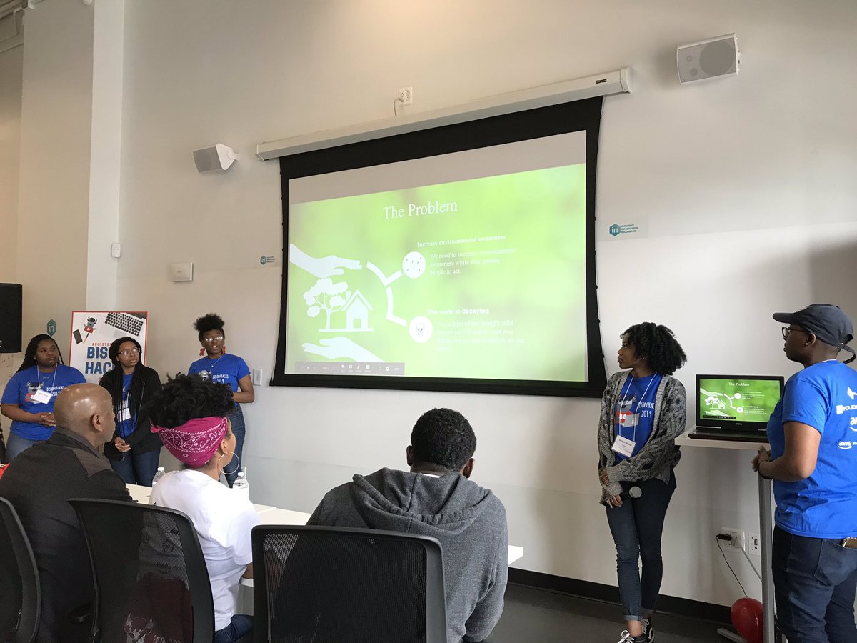 BisonHacks's tweet photo. #TreeHab changing the community’s involvement in the environment #BisonHacks2019 #HowardU https://t.co/IhM6QnUTsY