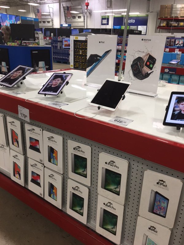 Mags3333's tweet photo. So, yesterday my 10-year-old daughter changed all the working iPhones’ and iPads’ backgrounds at Sam’s Club to a picture of Patrick Stump. @PatrickStump @falloutboy #superfan #falloutboy #sorrypatrick #daytonabeach #samsclub 🙇🏻♀️🙇🏻♀️🙇🏻♀️ https://t.co/lhN8yRBYiK