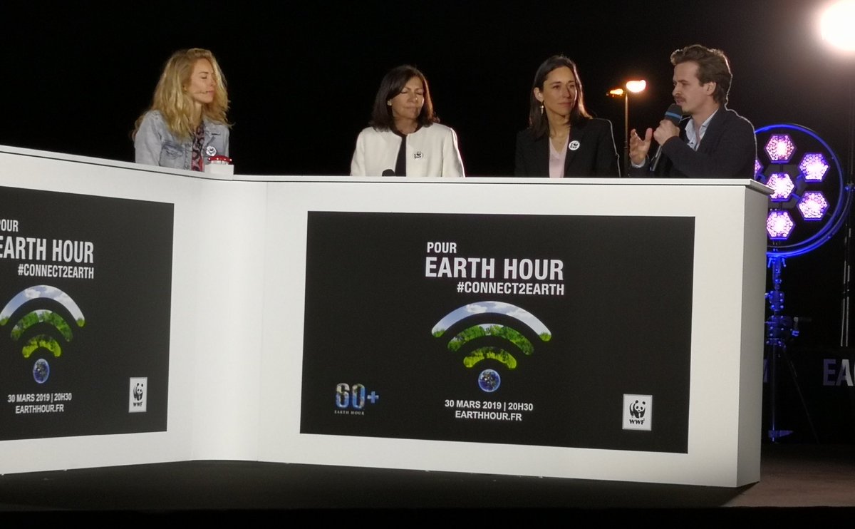 WWFFrance's tweet photo. 🏙 #EarthHour "Le plus important n'est pas de savoir combien l'on ramasse pendant les #CleanWalks, il y en aura toujours à ramasser. L'important est que l'on soit ensemble à lutter concrètement pour préserver l'environnement." Benjamin Carboni #CleanWalker #Connect2Earth https://t.co/FsDf0C10qt