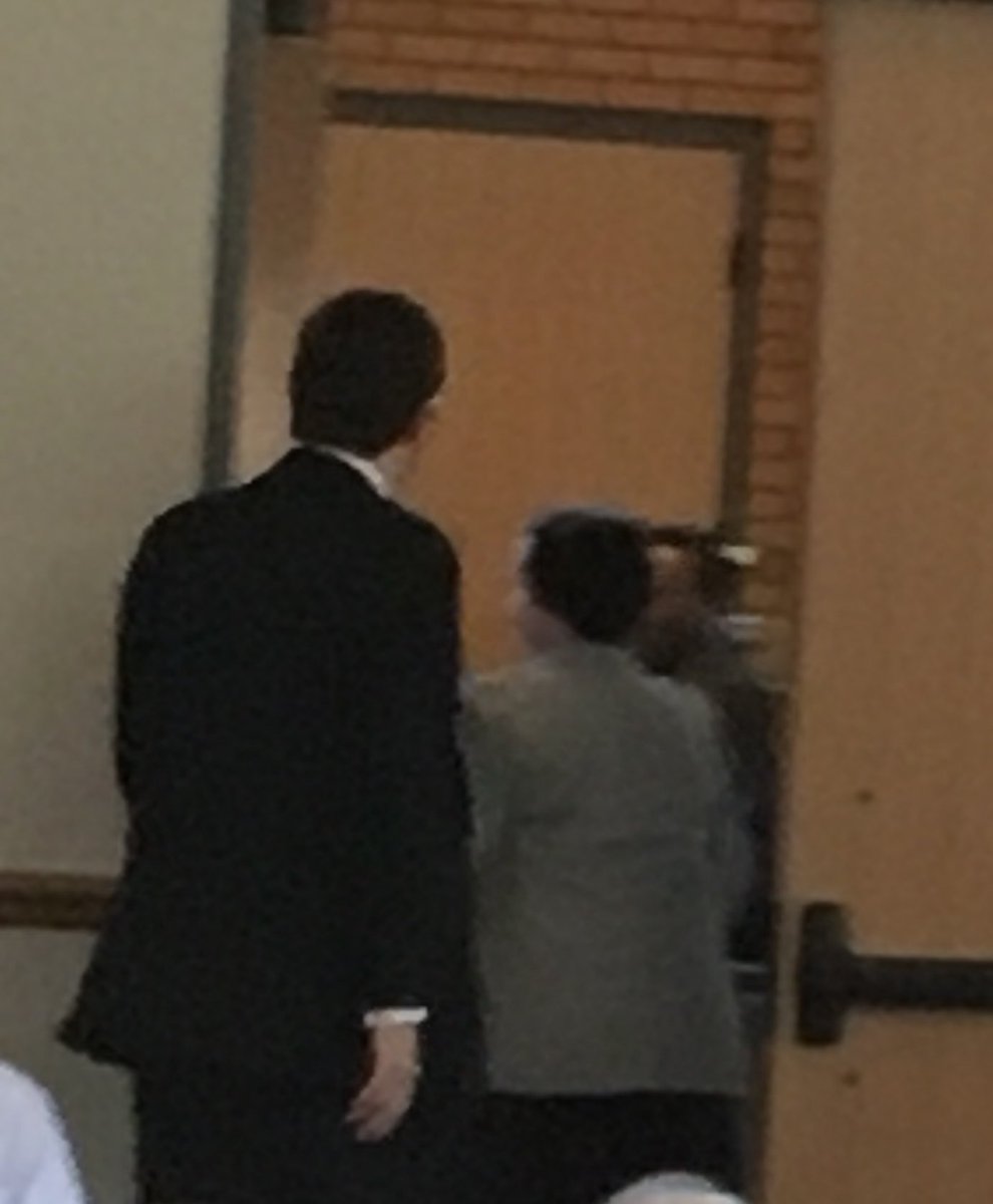 broadwaydo's tweet image. @darongerschmd in a #rapidresponse to solve an acute issue with one of our reference committees #MAFPHOD2019 #learningiswinning @mariahuntley1 @MNFamilyDocs