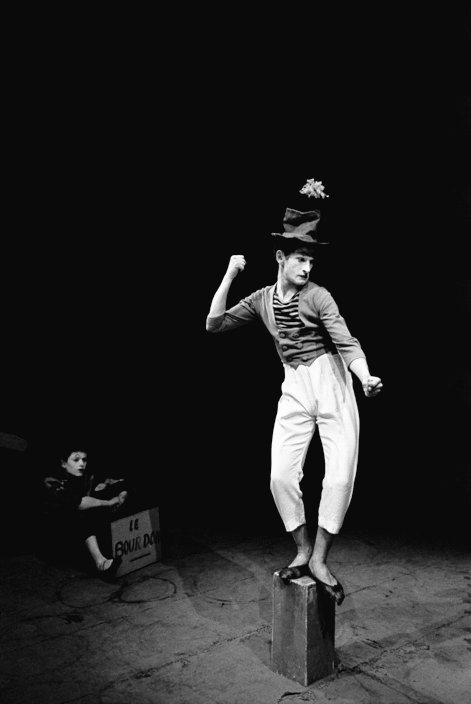 'Do not the most moving moments of our lives find us all without words?'
French mime artist
#MarcelMarceau