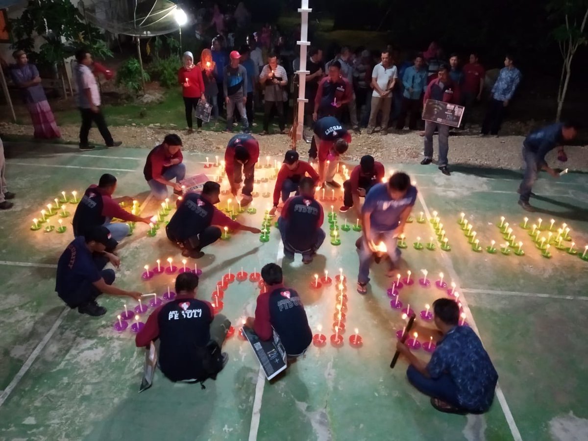 AndyZuliandi's tweet photo. 120 minutes without electricity for the better future...
@agpeduli @EHindonesia @earthhour
#IniAksiku #AGPeduli #AGPEarthHour #EarthHour #EarthHour2019 #Connect2Earth #TogetherPossible #ChangeClimateChange https://t.co/HTXE3gIyjR