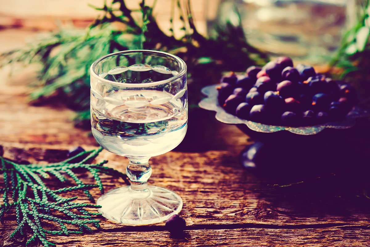 Gin_Cooperative's tweet photo. https://t.co/LpOAApoBee

We take a look at the world of contract distilling in our new editorial series, A Gin is Born. First up Lewis Scothern @Distillutions working in partnership with a number of fantastic #ScottishGin

#discoverscottishgin #lovescottishgin #enjoyresponsibly https://t.co/taKktHG3LF