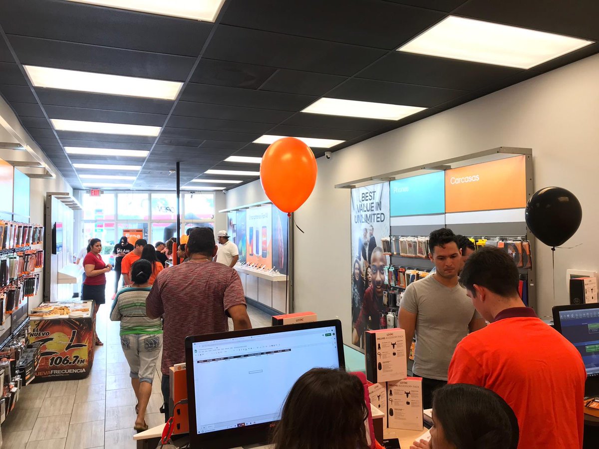 TopCell305_Florida (@topcell305_fl) on Twitter photo Make it rain at Suntan Plaza!!!! #topcell #BoostMobile #sales #SaturdayVibes #30Mar <a href="/NEFFGEN/">Justin Neffgen</a> <a href="/juan_albuerne/">Juan G Albuerne</a> @JoseVIPWireless @VicVIPwireless @JayMiglionico Make it rain at Suntan Plaza!!!! #topcell #BoostMobile #sales #SaturdayVibes #30Mar <a href="/NEFFGEN/">Justin Neffgen</a> <a href="/juan_albuerne/">Juan G Albuerne</a> @JoseVIPWireless @VicVIPwireless @JayMiglionico
