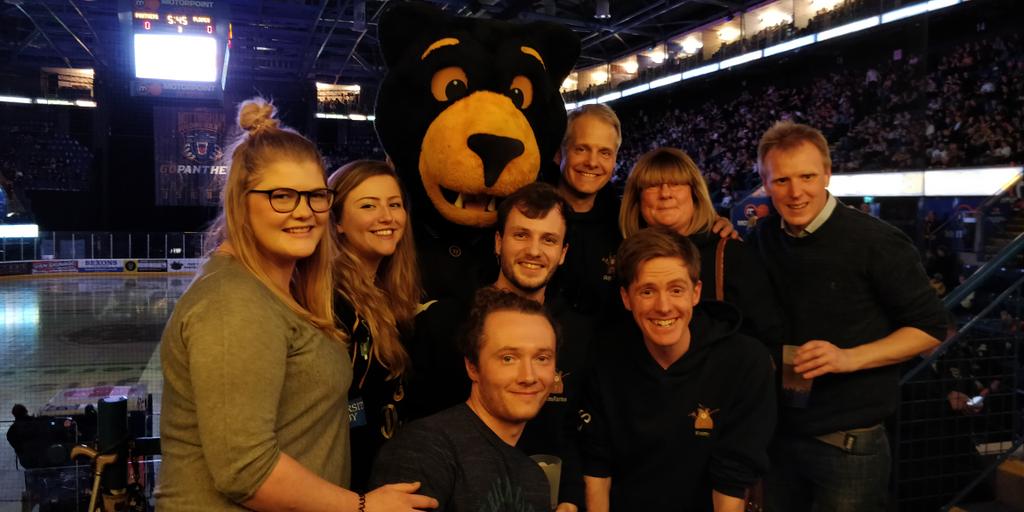 Robin Hoodies tweet media