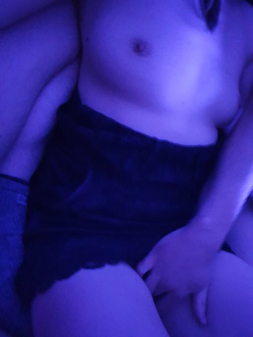 @ZaddyIssa https://t.co/UGzxuqiD7d<a class="tags" target="_blank" title="On Twitter" href="/?out=eyJ0eXAiOiJKV1QiLCJhbGciOiJIUzUxMiJ9.eyJpYXQiOjE3MjYyOTU1MjMsImlzcyI6InR3cG9ybnN0YXJzLmNvbSIsIm5iZiI6MTcyNjI5NTUyMywiZXhwIjoxNzU3ODMxNTIzLCJyZWRpcmVjdF91cmwiOiJodHRwczovL3R3aXR0ZXIuY29tL1phZGR5SXNzYSJ9.lvGFFWj6A4LtMwC53nySr9Xcm3vOrxlpNCb0HrI6pio5uvvvOvPHBpJIMhqc1PNEwIJLEY8-AkcW2CEBnXlGmw">@ZaddyIssa</a><a href="/tag/weedneedcock"class="tags"><span>#weedneedcock</span></a>