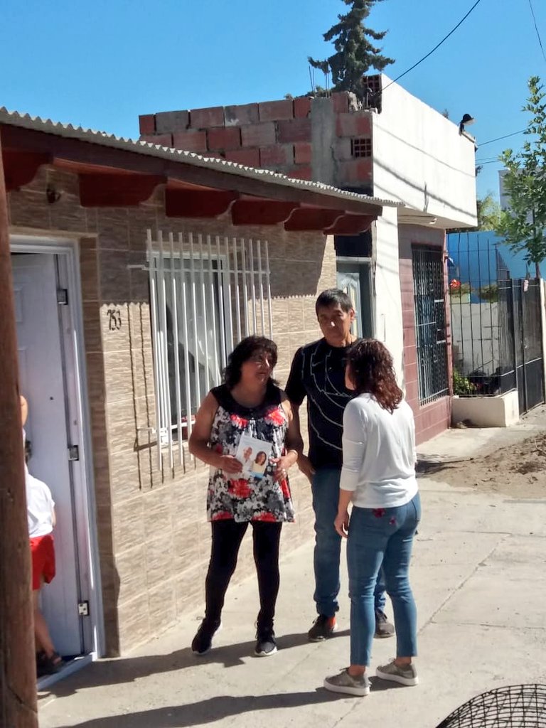 Con <a href="/Gus_Sastre/">Gustavo Sastre</a> al debate lo damos todos los días en la calle con cada vecino. Hablamos de propuestas... de las nuestras!
#Faltan8Días #SabemosComoHacerlo #MadrynAlFrente