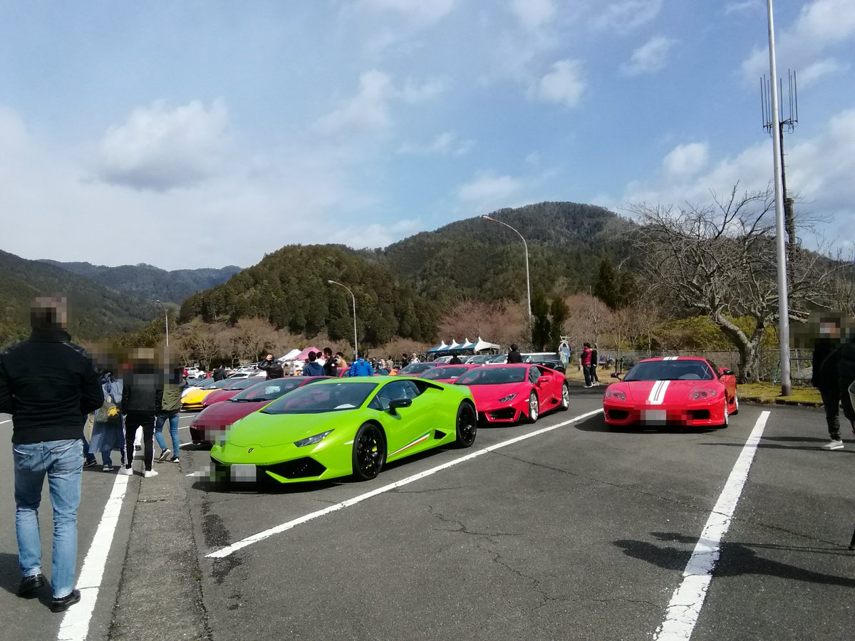 takao_parkway's tweet photo. 只今、高雄大駐車場にて「THE CARS IN TAKAO」が開催されています。
こちらのイベント「THE CARS IN TAKAO」は17：00まで開催される予定です。ご来場の皆様、スタッフの皆様、本日は誠にありがとうございます！ https://t.co/ciImOQJ3Au