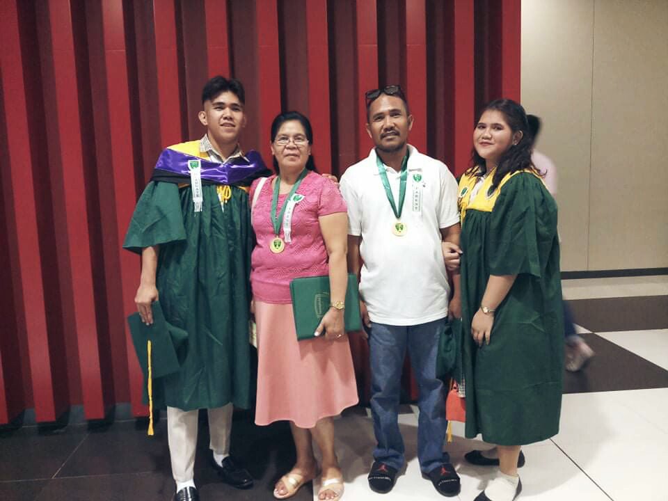 Kheeemistry's tweet photo. Your love, support and sacrifices are all worth it mamu and papu. ✨💗 https://t.co/vHVpUeNp1t