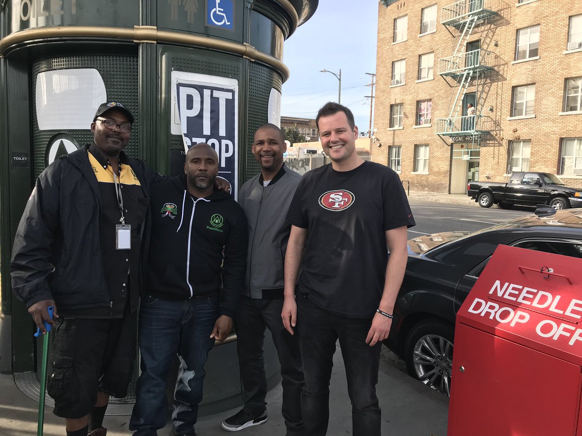 UrbanAlchemyUA's tweet photo. Supervisors Haney and Walton come to LA to visit HPF/UA’s Pit Stops! #UA #SFClean #BART #CCC #ParkStopSF #PitStopSF #SFPA #SFPL https://t.co/cqHAcnlCTw