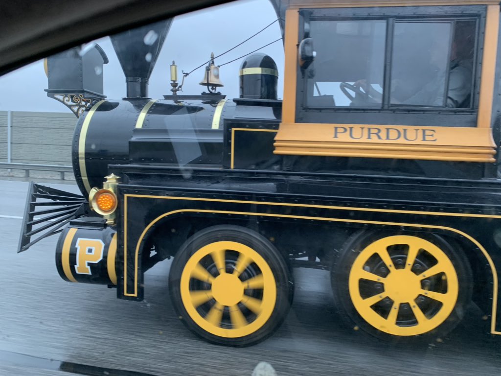 CharleyChaplain's tweet photo. Boiler Up! #MarchMadness https://t.co/yRJqAwl1Id