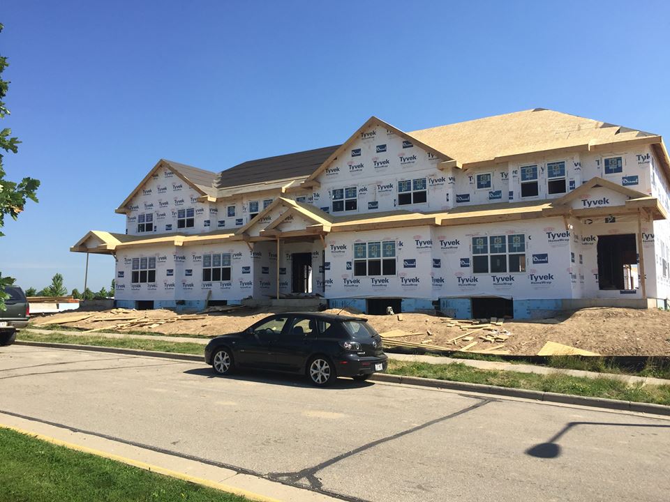 CCHofWaunakee's tweet photo. Click here https://t.co/xInzGIBUF9 for current information on our Available Homes and Condos -- then give us a call to make one of them your new home! 608-850-4450 https://t.co/aGx7BWBvnB