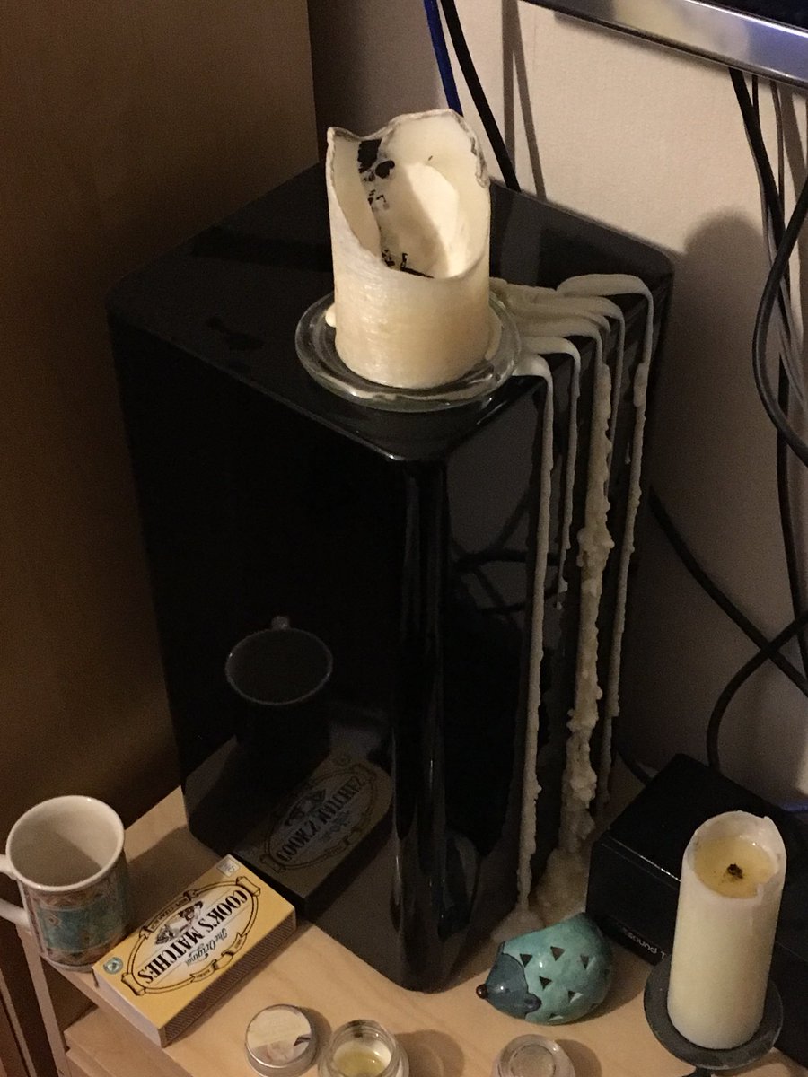 pippin_squeaks's tweet photo. I hope I made Sir David Attenborough proud with my #EarthHour participation. Even if it did have some....unintentional consequences. #RIPCandle @WWF https://t.co/5g0cPIzA7A