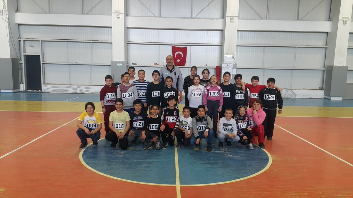 12DABOTBF's tweet photo. Van-Erciş'de gerçekleştirdiğimiz taramalara 130 sporcu katılırken 2006 doğumlu sporcularımızı da mezun ettik; https://t.co/whF5SIhZkA