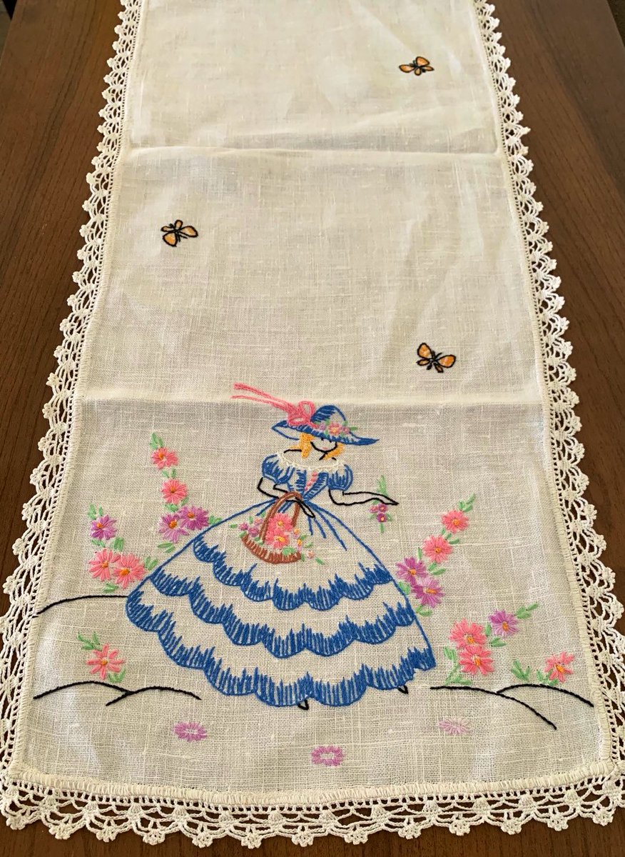kwalden51's tweet photo. Excited to share this item from my #etsy shop: Dresser or Buffet Scarf , Long Vintage Cotton Dresser Scarf , Embroidered Linens , Spring Linens https://t.co/CKe9kHqx9F
#bubblebees #vintagelinens #southerncharm #etsygifts #bedroomfun #dresser #etsy #vintage https://t.co/Tmq8YDL2Xd