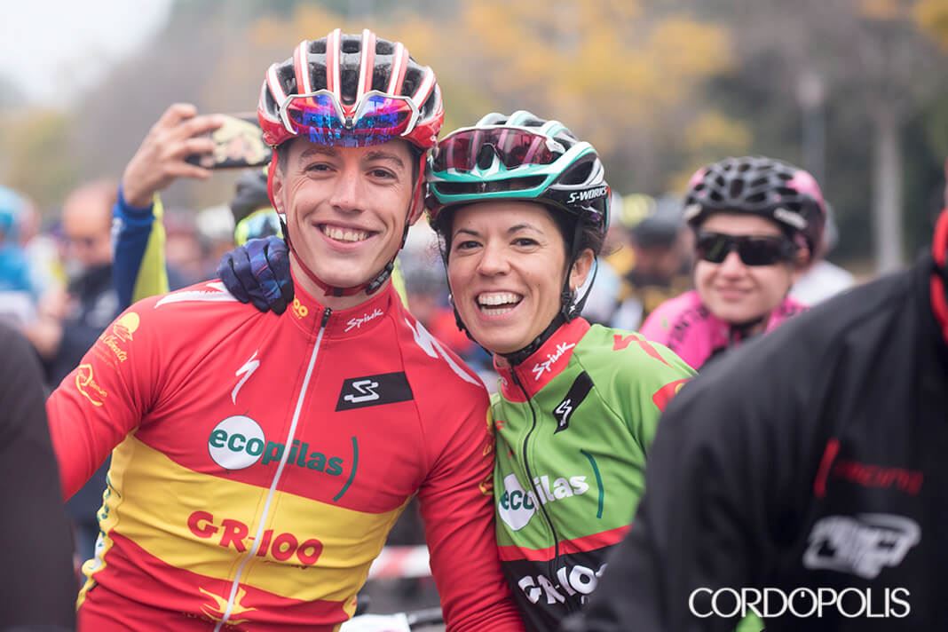 #ExtremaduraEcopilasMTB regresa de <a href="/jamonbike/">Jamon Bike</a> #CEUltramaratonCalamocha19 con dos platas, en mujeres élite con #DesiCastro y en sub23 con @ManuCordero21 FOTO: <a href="/cordopolis_es/">CORDÓPOLIS</a> gr-100.com/blog-noticias-…