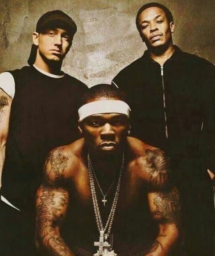 no_migos's tweet photo. HEAVY PIC, 3 LEGENDS!!!π₯π₯
#SHADY
#aftermathselfie
#gUnit
#getthestrap
@QuavoStuntin
@Eminem
@OffsetYRN
@50cent
@1YoungTakeoff
@drdre
@Migos
@ShadyRecords
@Interscope
@G_UnitRecords https://t.co/xl8xRk6jtc