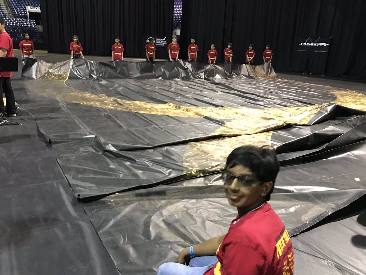 ReynoldsMath's tweet photo. That’s a wrap folks! Awesome performance for finals to end an awesome season. I have enjoyed working with these fabulous young percussionists so much. Thank you @NCPAinfo thank you #UMSpercussion parents. #teamUMS #USDlearns https://t.co/d6mUDZERt0