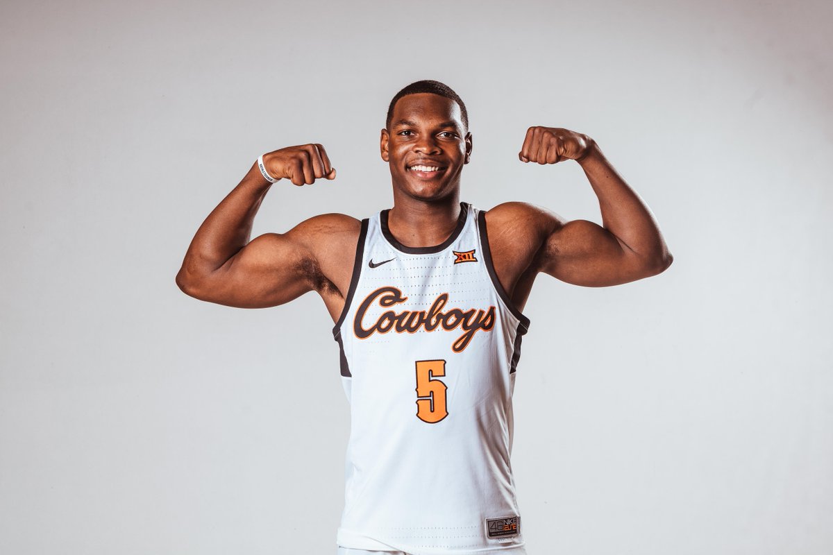 OSUMBB's tweet photo. When your boys are so fired up for November they come up to GIA in March 🤠

Thanks to @BigTime_MW, @kalibboone32 &amp; @BooneKeylan for being a part of a special weekend in Stillwater. #c2e #okstate https://t.co/YSIQwviizw