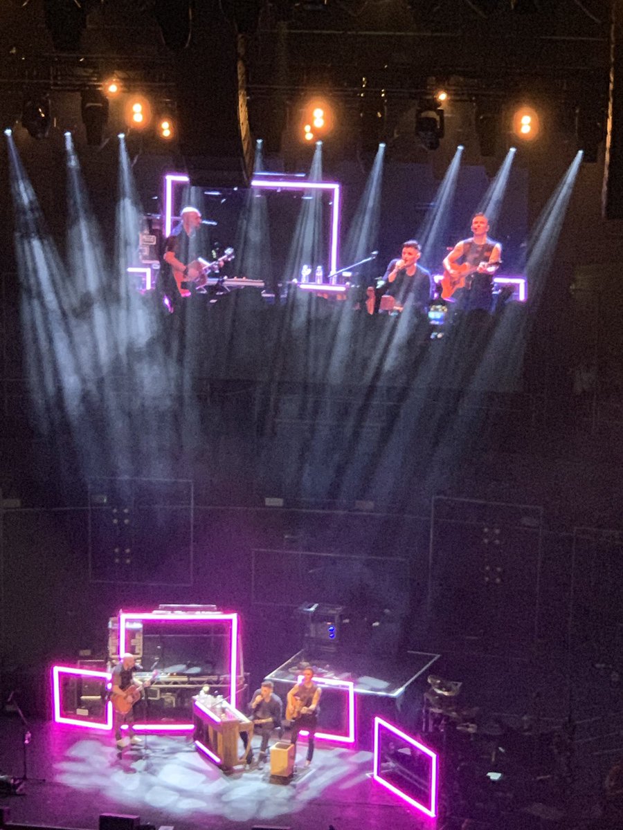 What a concert <a href="/TheScript_Danny/">Danny O'Donoghue</a> <a href="/thescript/">the script</a> #TeenageCancerGigs
