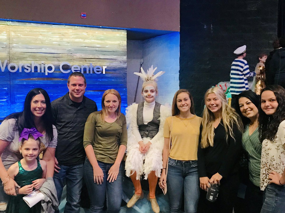 Gina Julia tweet media