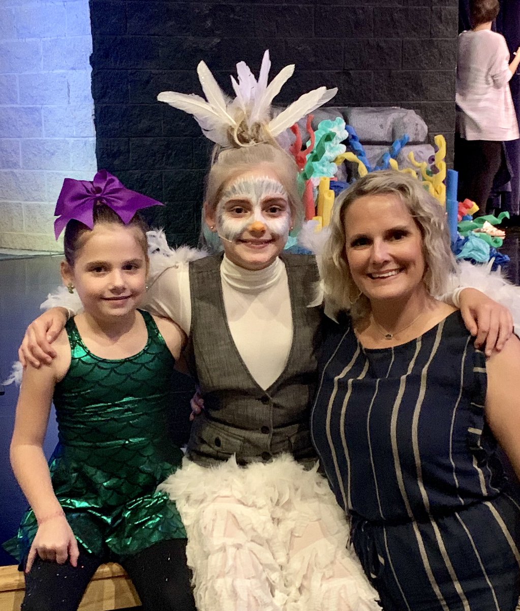 Gina Julia tweet media