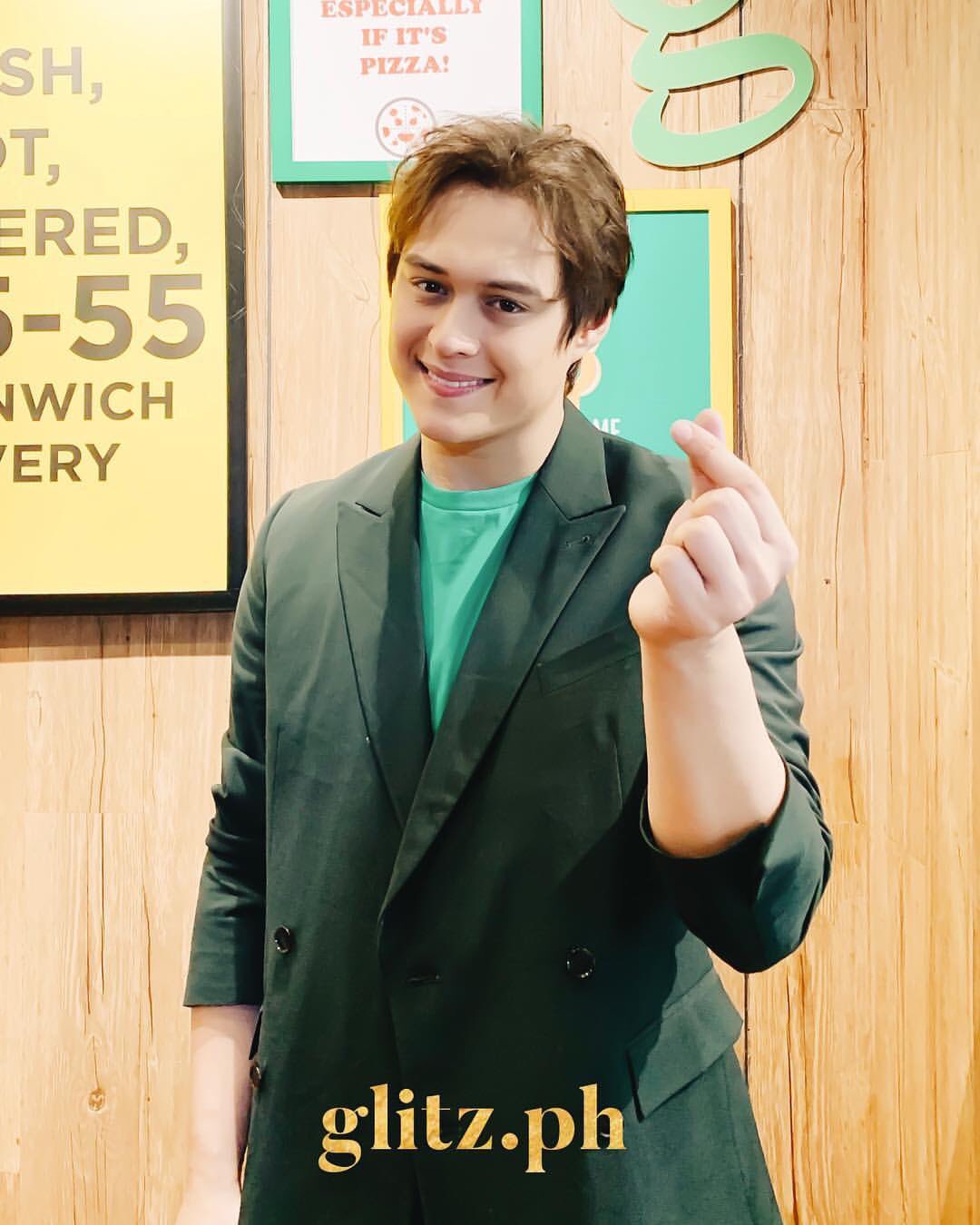 Happy birthday to my idol, my cutiest, handsome  ever,    Enrique Gil....  