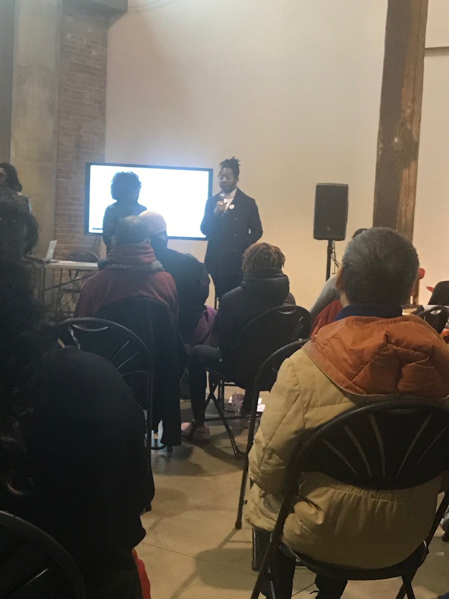#freethecity <a href="/R3CoalitionChi/">R3 Coalition Chicago</a> <a href="/SEIU/">SEIU</a> <a href="/WorkingFamilies/">Working Families Party 🐺</a> Jaqui Algee speaking now on need for economic justice and labor rights in the city and need to support low wage workers and hospital workers in particular