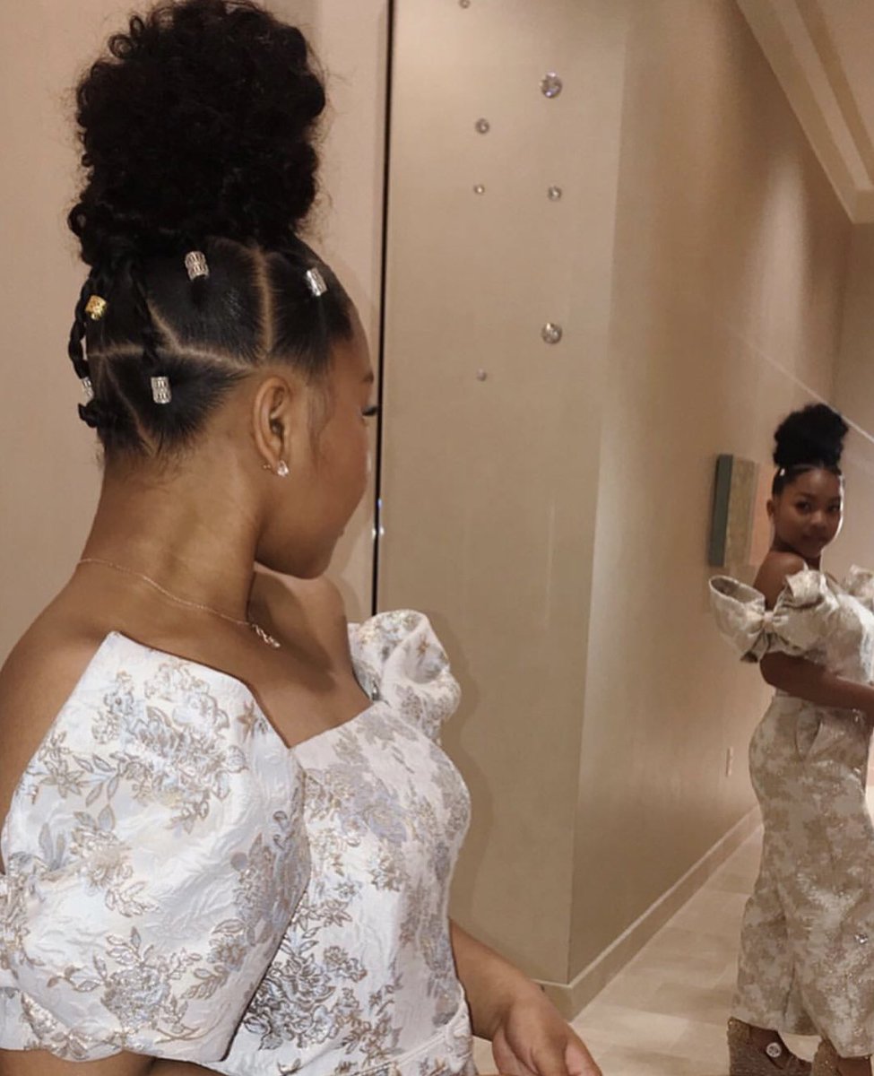 layahayes's tweet photo. Congrats to the entire Doc team! Yay! What an honor to accept the #ImageAward50 for #OutstandingChildrensProgram
THE DOC IS OUT~ thank you @naacpimageawards
Outfit: @BadgleyMischka
Shoes: @LouboutinWorld
Hair: @nzinganailz @915beauty
Makeup: Timarie
Stylist: Angela https://t.co/DF8Aky8fdr