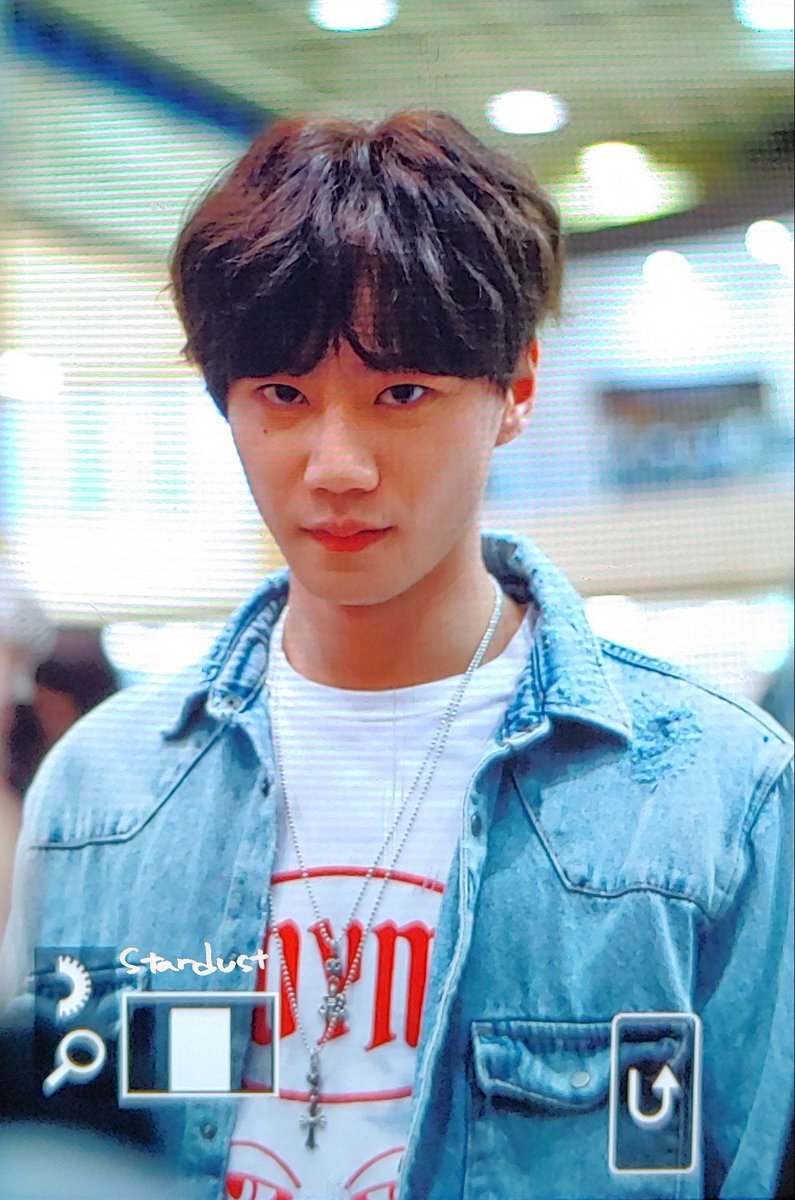 stardust_jun's tweet photo. 190331 김포공항 출국 프리뷰

#JUN #준 #이준영 #PhenomenalWorld https://t.co/OZ53XMci1N