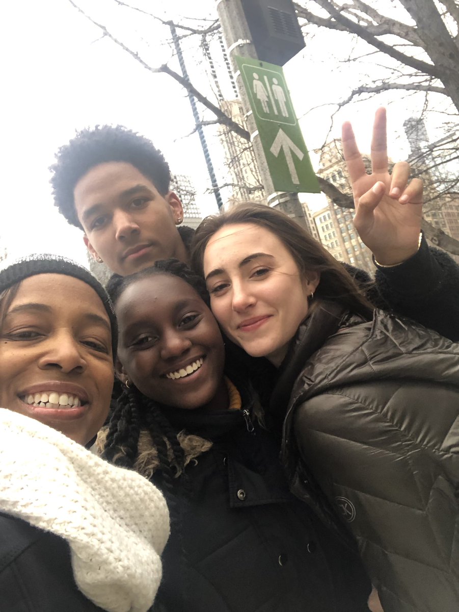 mrscarterbmhs's tweet photo. @BMHSMustangs and some @StAmbroseBees Alum visiting The Windy City! π#musicalMustangs #BMHSFamily#bees4life https://t.co/JIuxscToFQ