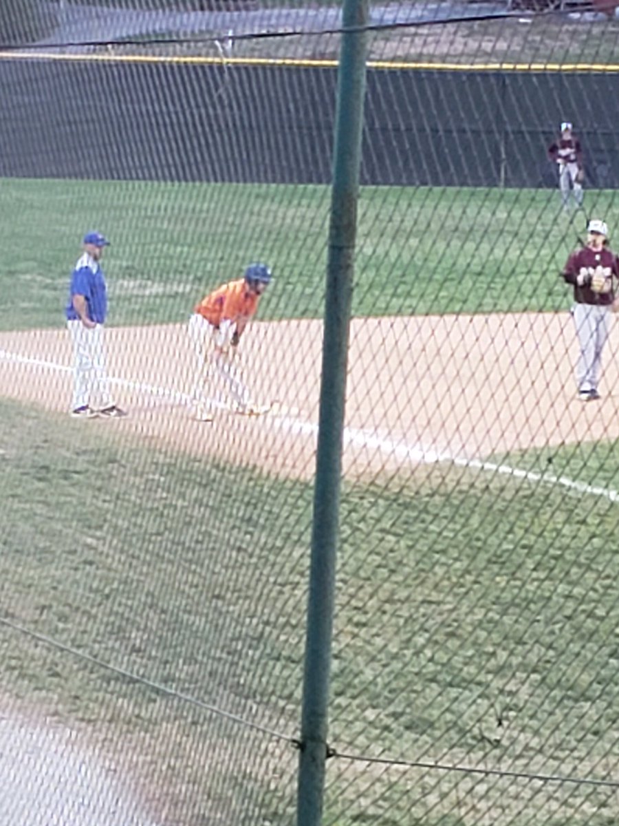 SWHSBaseballKY's tweet photo. @Tmcbryde19 triples and scores 2! https://t.co/TuPDmAViQI
