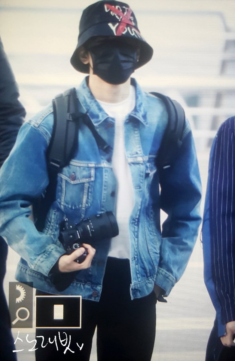SnowRabbit_ww's tweet photo. 190331 인천출국
#WONWOO #원우 #세븐틴 #SEVENTEEN 
@pledis_17 https://t.co/2pyZHv6Fe3