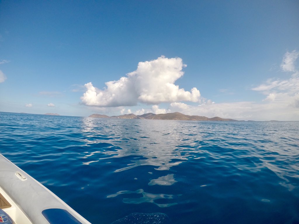 snorkelbvi's tweet photo. Perfect conditions today for our around Tortola tour with Norwegian Cruise Line
#ultimateadventuretour #bviadventuretour #beaches #bvi #bvidaytrip #ribeyeprime #notabaddayatwork #thisiswork https://t.co/ckuJ6Cn3CO