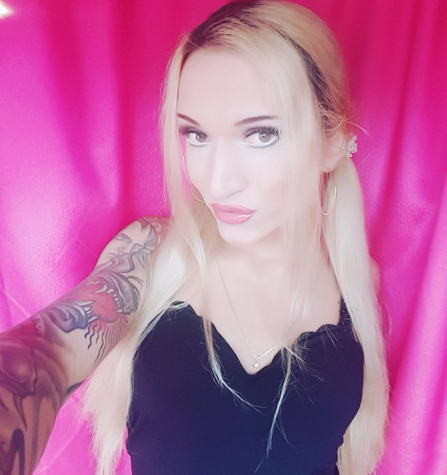 ✌ Big earring hoops at last 💋  #FrostyJeanne #tranny #blonde #gaijingyaru #transgender #transgirl #transwoman<a href="/tag/frostyjeanne"class="tags">#FrostyJeanne</a><a href="/tag/tranny"class="tags">#tranny</a><a href="/tag/glamour"class="tags"><span>#glamour</span></a><a href="/tag/tattoo"class="tags"><span>#tattoo</span></a><a href="/tag/blonde"class="tags"><span>#blonde</span></a><a href="/tag/girly"class="tags"><span>#girly</span></a><a href="/tag/transgender"class="tags"><span>#transgender</span></a><a href="/tag/sissy"class="tags"><span>#sissy</span></a>