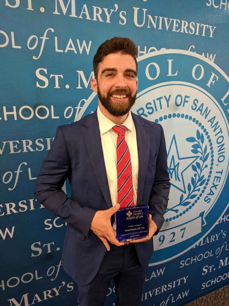 binghamgp's tweet photo. Congratulations to Easy Expunctions CEO and Founder Yousef Kassim on being honored as one of 10 St. Mary's University School of Law Graduates of the Last Decade.
@EasyExpunctions
@ykassim
@StMarys_Law
#clientnews #easyexpunctions #legaltech #easyexpunctions #clearrecords https://t.co/EvMjYvS6rv