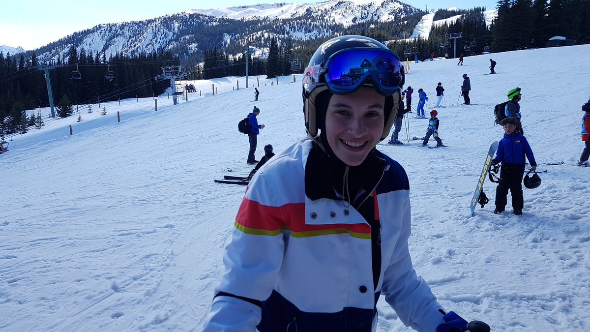 DesignSaltus's tweet image. Great first day on the slopes! #saltus #saltusdesigntechnology @DesignSaltus @SaltusGS @sgsbermuda #simplysnowsports #saltusskitrip2019