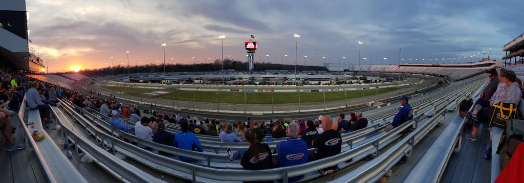 CSanbornIII's tweet photo. Another 20 hours worth of driving ✔
Another track checked off the bucket list ✔
More short track racing watched ✔
I 👏 love 👏 my 👏 life 👏
#WelcomeToVirginia
#LostInSouthernAmerica
#CommonwealthClassic https://t.co/MLjUjxxnd1