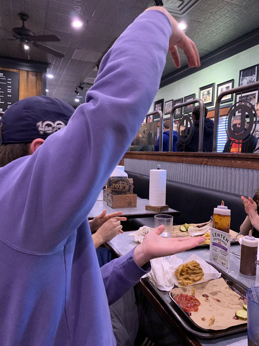 MAB_Denver1's tweet photo. We really out here just tryna eat some amazing BBQ and Dads trying to explain how the earth is definitely flat 🙄 @JakeSiegel14 https://t.co/jQVuT9dcl6