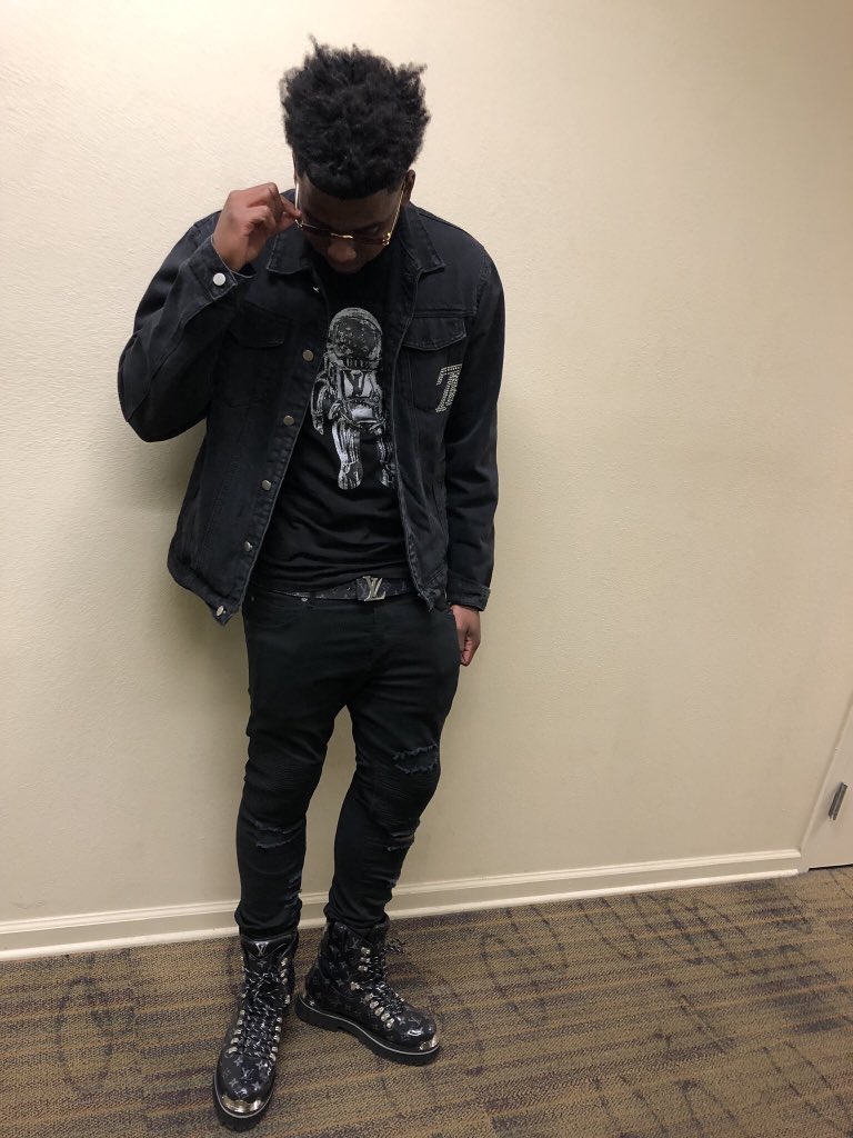 ynpkeith's tweet photo. LouisV Dreams💧 https://t.co/ytSZtJPs53