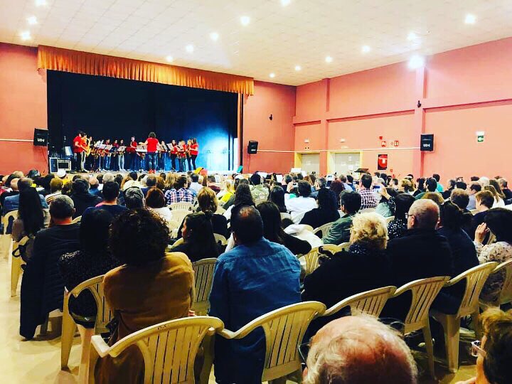 JxMontroigMiami's tweet photo. 11a Trobada de saxos limnos dedicada a la música llatina, salsa, cumbia, al centre polivalent, amb l'ajuda dels nostres percussionistes de l'Aula de Música de Mont-roig i Miami. https://t.co/LWqZW0iwIF