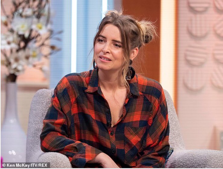 Happy birthday to the absolutely beautiful queen that is Emma Atkins 