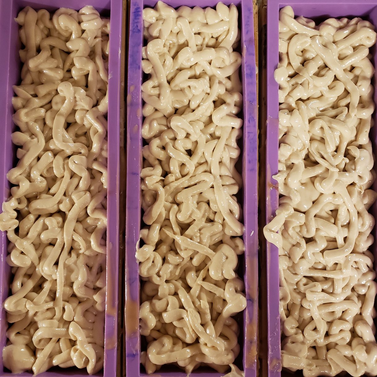 SeaHerbalist's tweet photo. Patchouli Cedarwood Beer Soap is coming back on stock! I just finished putting 'the foam' on top. Now it needs to cure 24 hours before I can cut it
#innersunsoap #beer #beersoap #patchouli #cedarwood #relaxing #nourishing #conditioning #wip #handcrafted #handmade #soap https://t.co/luCuNmuDeb