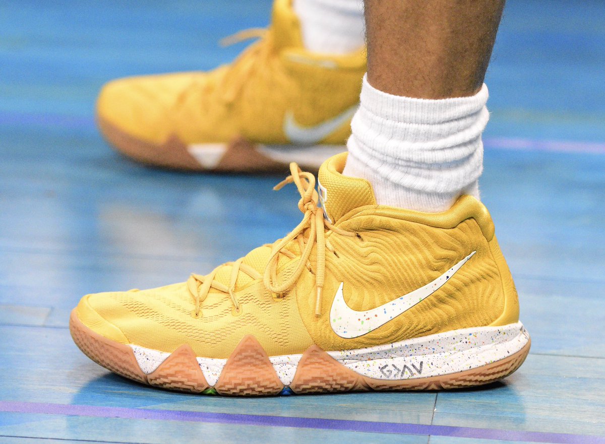 kyrie 4 cinnamon toast crunch shoes